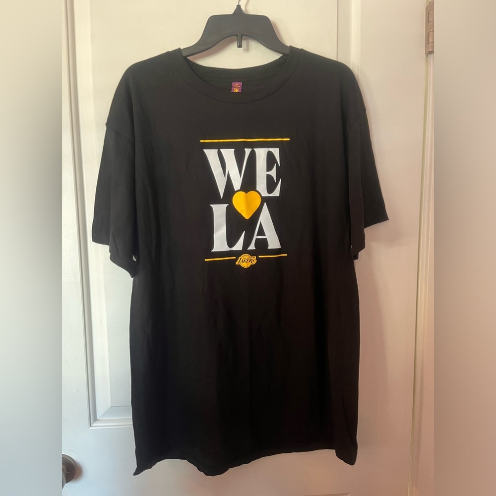 Black WE LA Short Sleeve T-Shirt